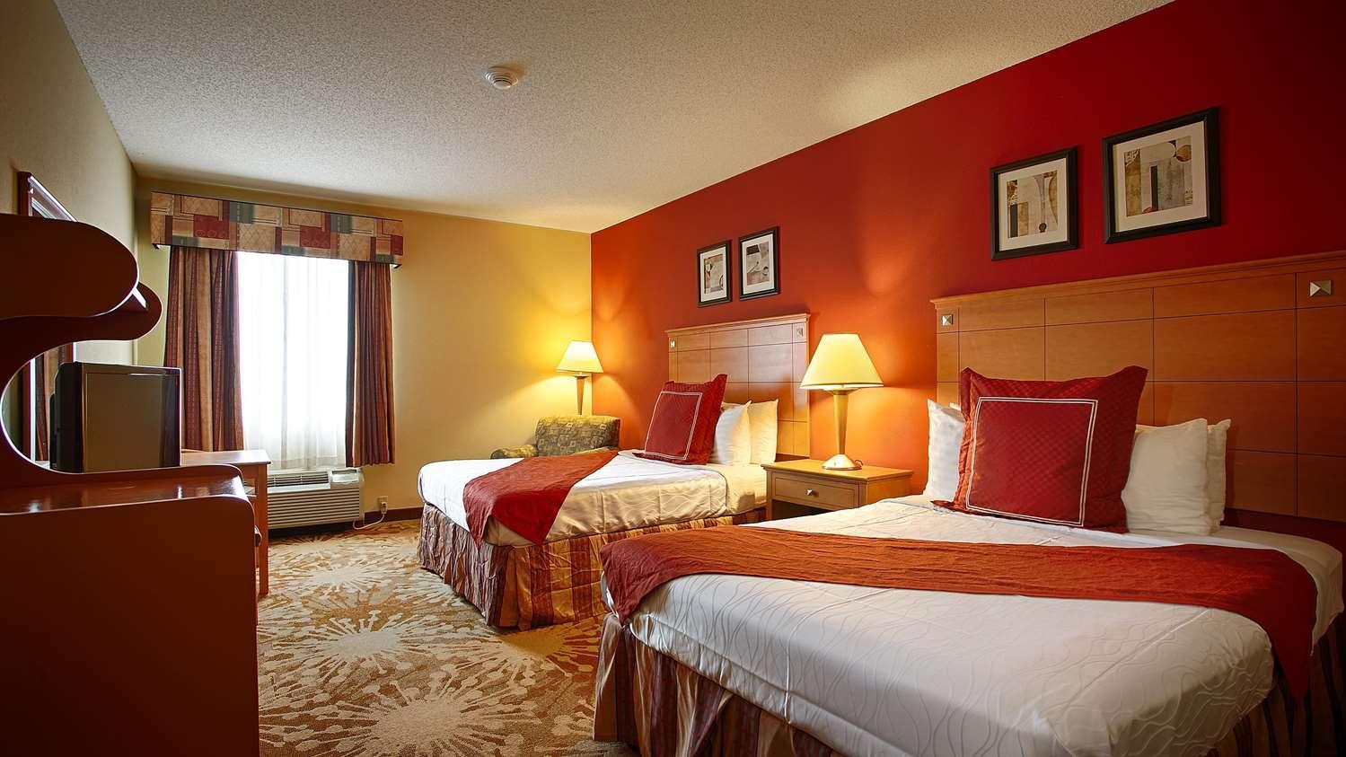 Best Western Plus New Cumberland Exterior photo